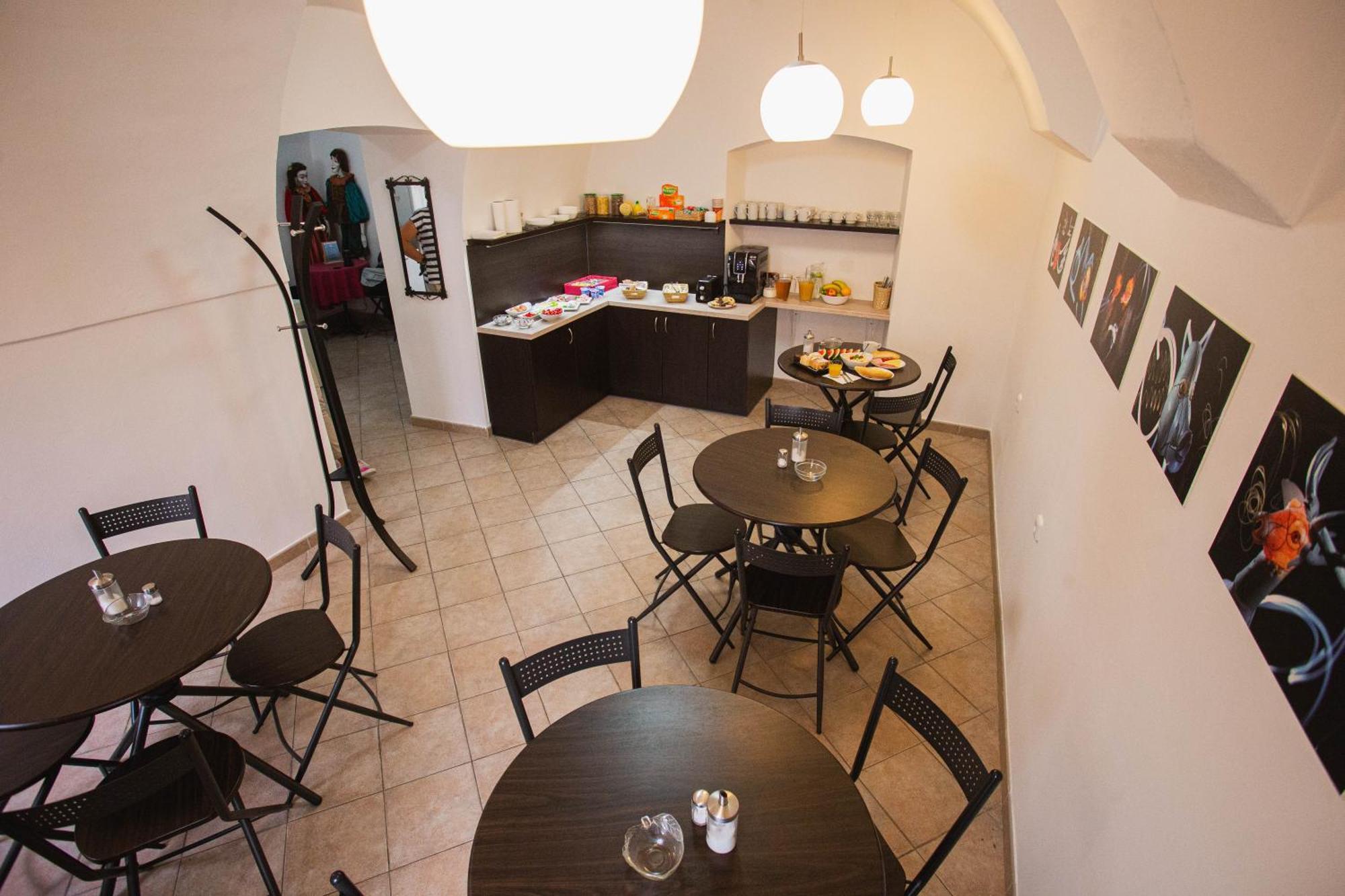 Penzion Amatka Hradec Králové Exteriör bild